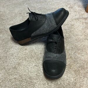 Sorel oxfords grey/black: Sz 10